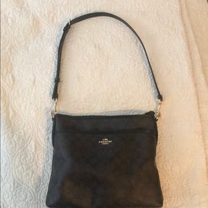Authentic Coach Messenger Purse Handbag Leather